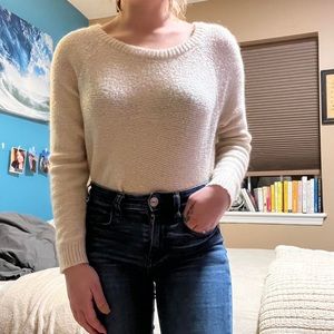 Vintage Creamy Basic Sweater